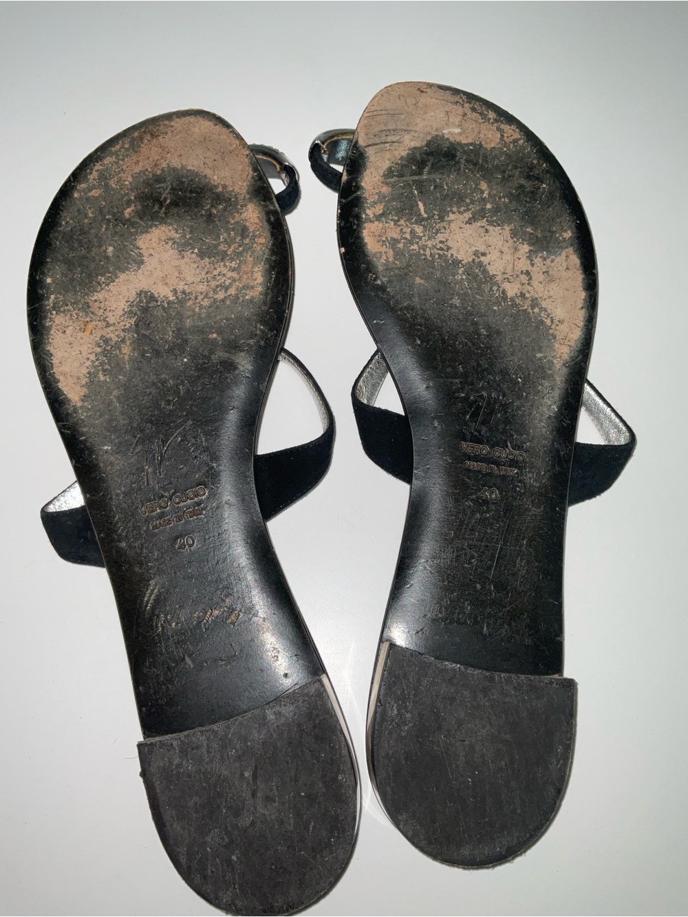 Giuseppe Zanotti Black Patent Leather Crystal Toe-Ring Sandals - Picture 6 of 9